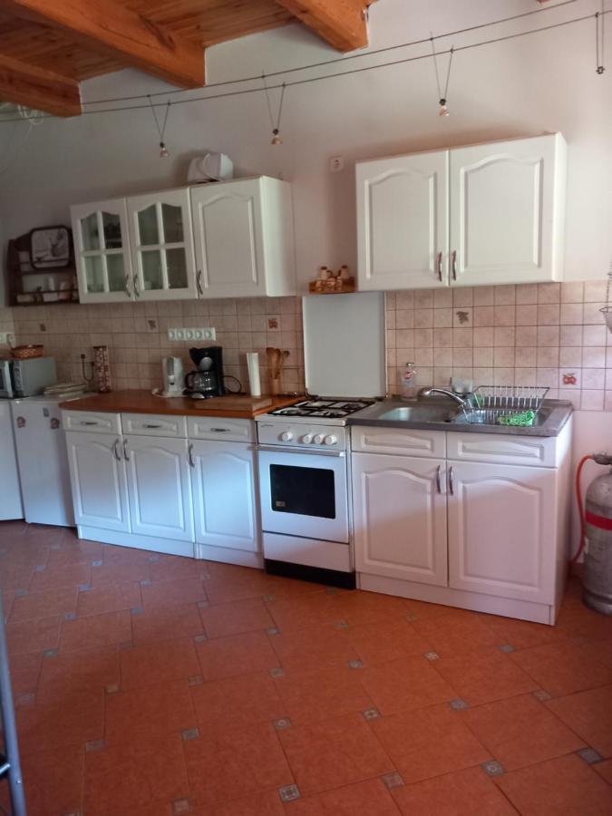 H&H Vendeghaz Apartment บาลาทอนเบรีน ภายนอก รูปภาพ