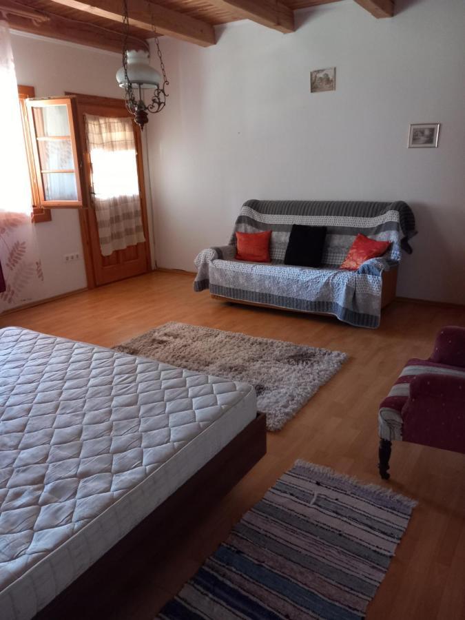 H&H Vendeghaz Apartment บาลาทอนเบรีน ภายนอก รูปภาพ